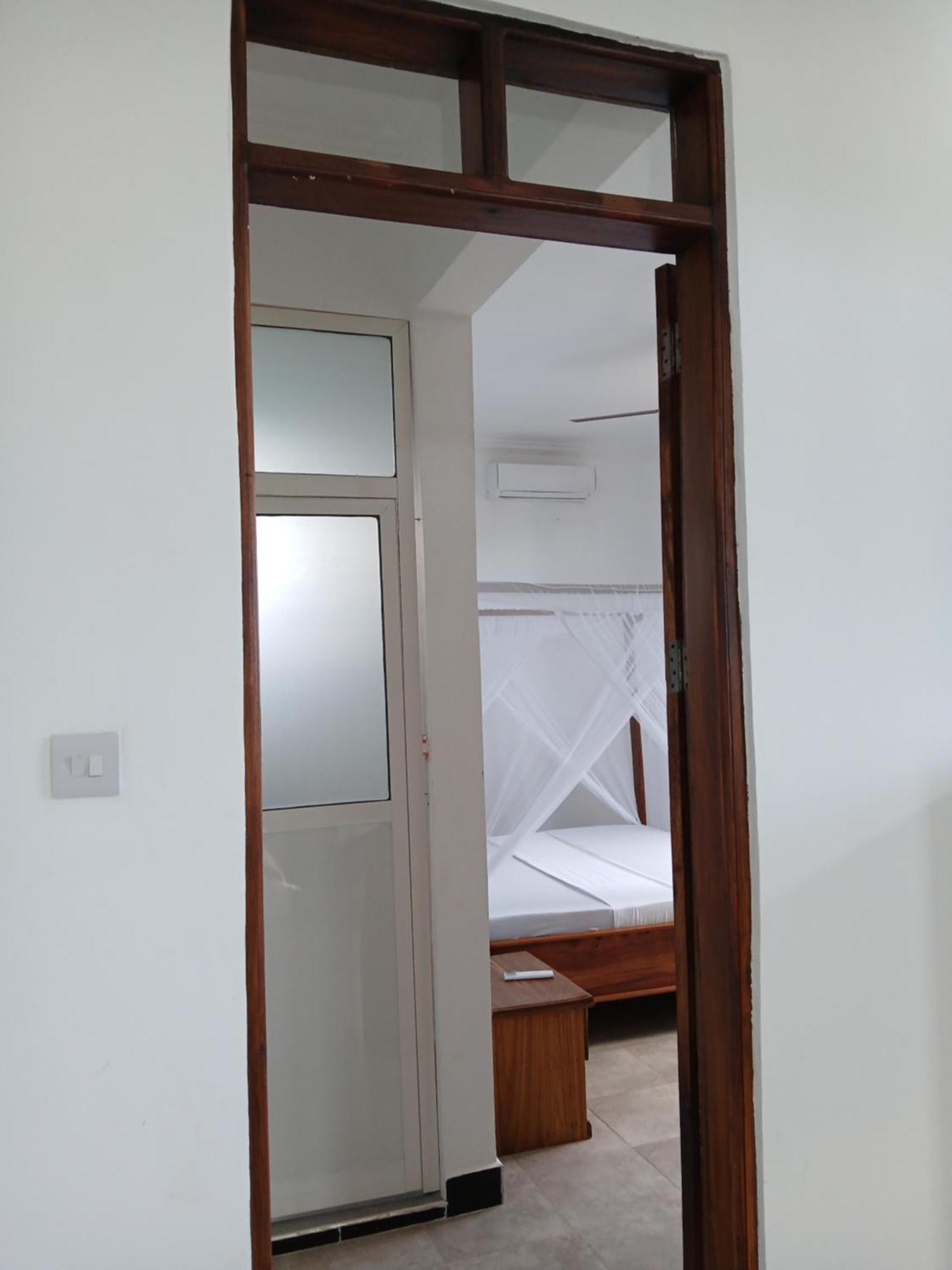 Majani Breeze Vila Nungwi Quarto foto