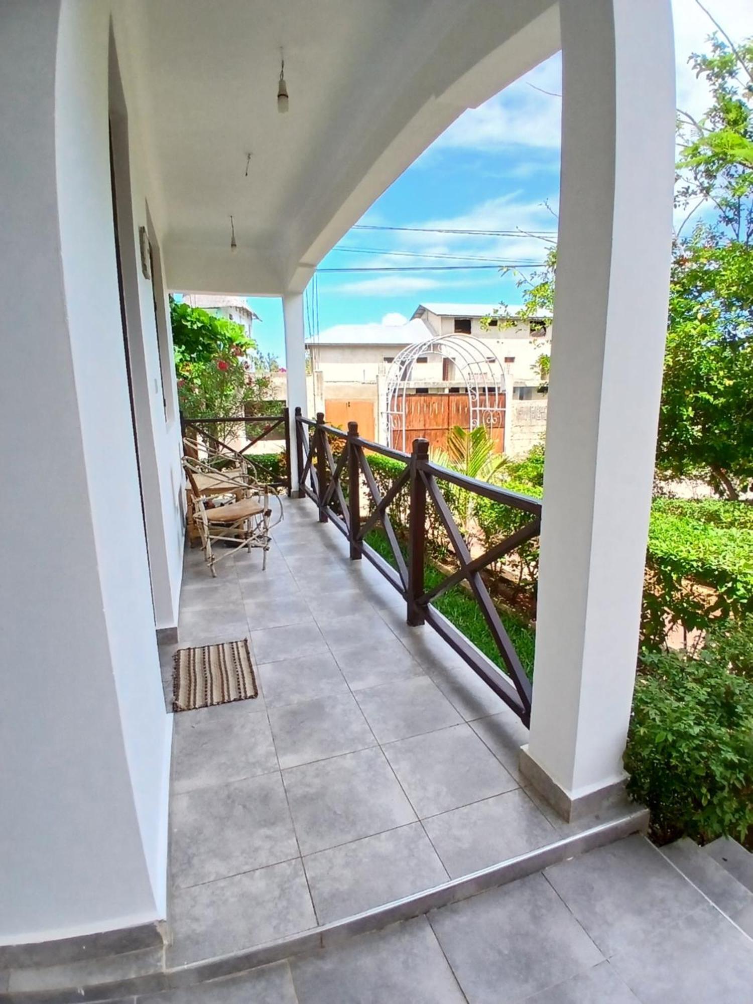 Majani Breeze Vila Nungwi Exterior foto