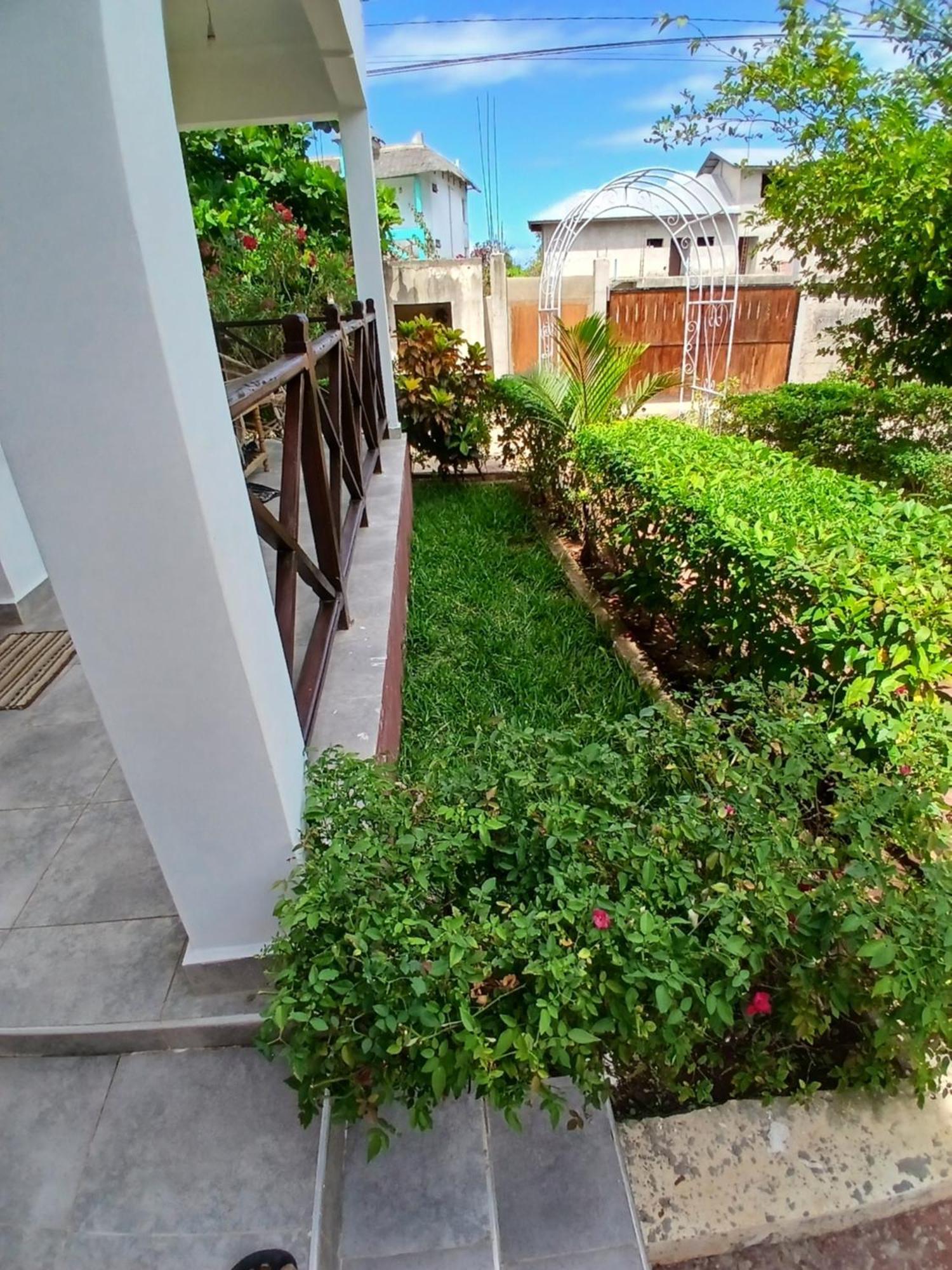 Majani Breeze Vila Nungwi Exterior foto